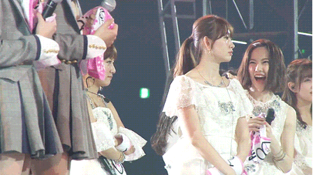 【AKB48】ぱるる「あははははははは」 こじはる「ふふっ面白いね」（※gif）