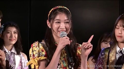 【朗報】AKB48劇場に紅白世界選抜メンバーお披露目、ｷﾀ━━━━(ﾟ∀ﾟ)━━━━!!