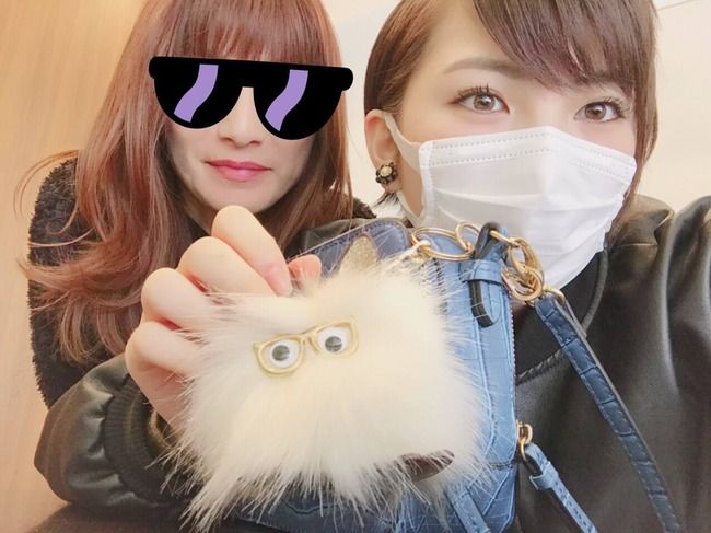 【AKB48】岡田奈々「こんにちは (・∀・) 昨日は母と表参道に いってきました　仲良し」【なぁちゃん】