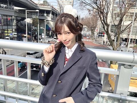 運上弘菜さん（24）のギャルコスプレをご覧ください、、、、、