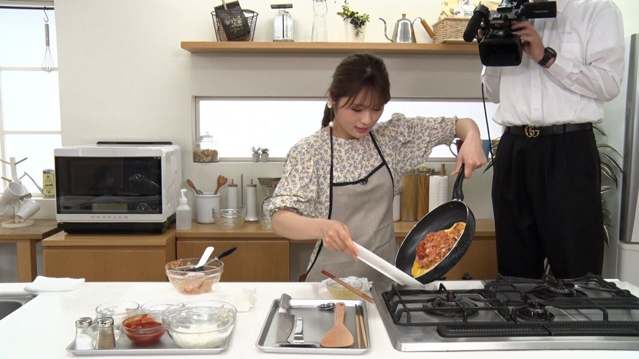AKB48 柏木由紀、NMB48 渋谷凪咲が「芸能界常識チェック!~トリニクって何の肉!?~」に出演!オムライスの正しい作り方とは?