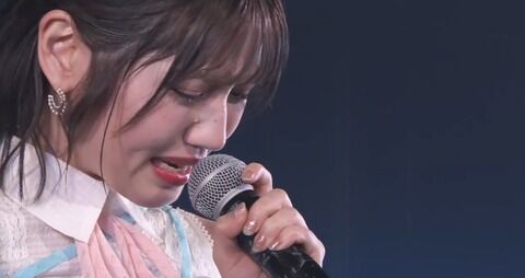 村山彩希さん号泣き