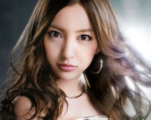 【悲惨】元AKB48の板野友美さんの現在…落ちぶれすぎてて笑えない…