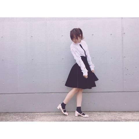 【悲報】指原「このスカート安いのに可愛い。7500円。」