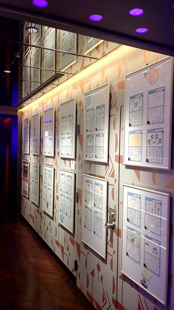 AKB48劇場　9月展示物とプレゼントキャンペーンのお知らせ