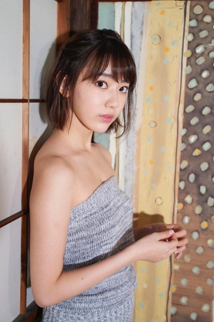 HKT48宮脇咲良「B.L.T. 2017年2月号」オフショット