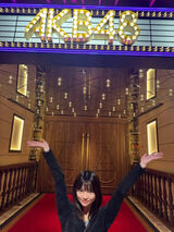 【朗報】元AKB48センター様が新劇場を訪問してくださる