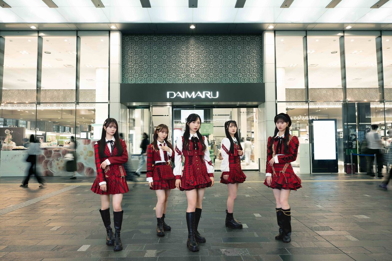 【10/17-28】大丸東京店で「AKB48 大衣装展 -時代を彩った装跡-」開催決定！