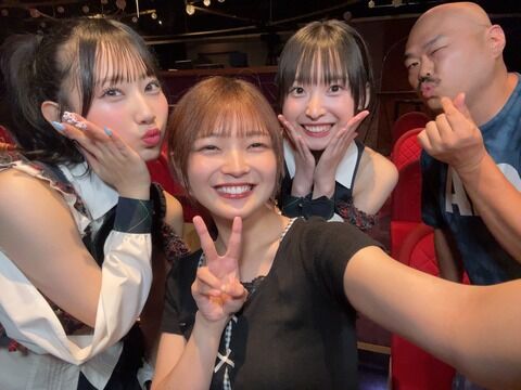 ハゲ入道がAKB劇場に降臨するｗｗｗｗｗ