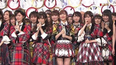 【AKB48】2017年NHK紅白のベストショットがこちらｗｗｗ
