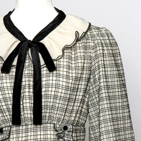 【朗報】オサレカンパニーが遂に衣装風ワンピースの一般販売決定！【=LOVE】