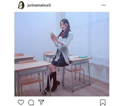 松井珠理奈「制服デートしたかった」と制服姿を披露、ファンから「こんな同級生ほしかった」