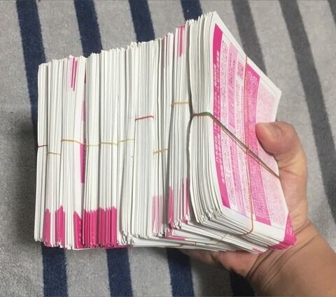 【画像】乃木坂ヲタ「握手券付きCD沢山買ったぞ〜☺」←結果wwwwww