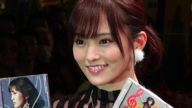 [動画] NMB48山本彩1stアルバム「Rainbow」発売記念イベント開催！1位になったら「ブルマ」と公約！（ムビコレ）