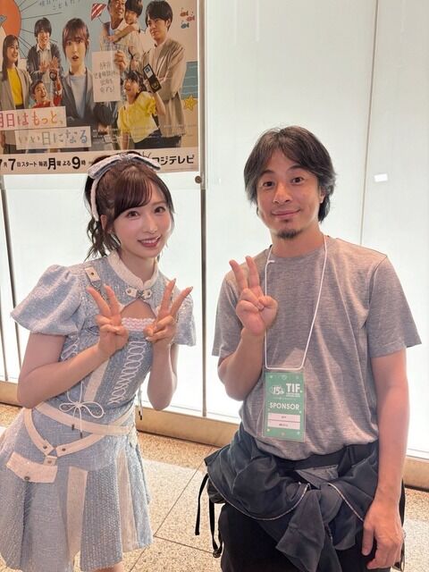このひろゆきって本物？人形に見えるけど
