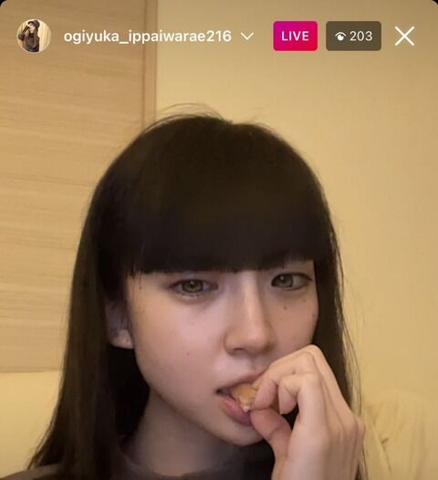 【悲報】速報5万票の荻野由佳ちゃんのインスタライブになぜか200人しか集まらない