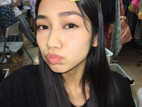 【画像】iPhone6sで撮った田野優花の自撮りが高画質すぎる！！！
