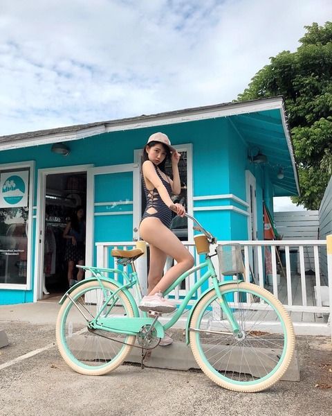 【画像】れなっちがファッション誌の撮影で行ったハワイで買った水着がエロい！！！【AKB48・加藤玲奈】