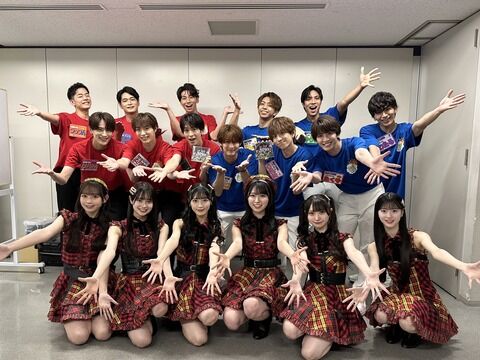 【朗報】AKB 次期選抜メンバー　フジテレビ生番組で「会いたかった」を披露！！