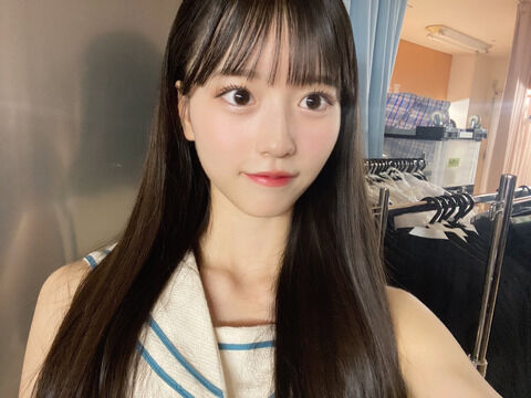 【朗報】AKB18期生・八木愛月チャン「秋山由奈チャンと買物してたら女性店員の方に、由奈チャンあづチャンですか?ファンです。って声かけられた!」