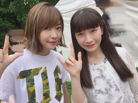 アイドル界の頂点  指原莉乃と写真を撮りたがるアイドルが続出ｗｗｗｗｗｗｗｗｗｗｗｗ
