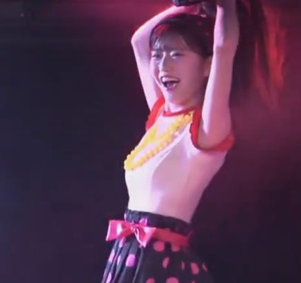 【朗報】八木愛月ちゃんのπが三日月から半月に成長しているｗｗｗｗｗｗｗｗｗｗｗｗ