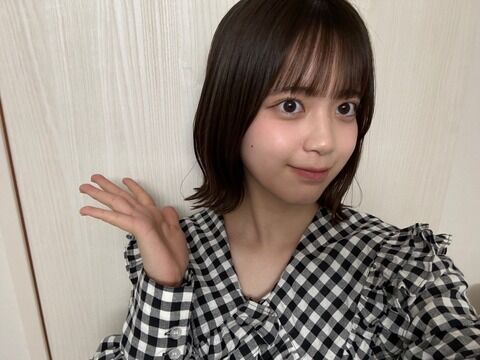 川村結衣って小田えりなにしか見えないんだが