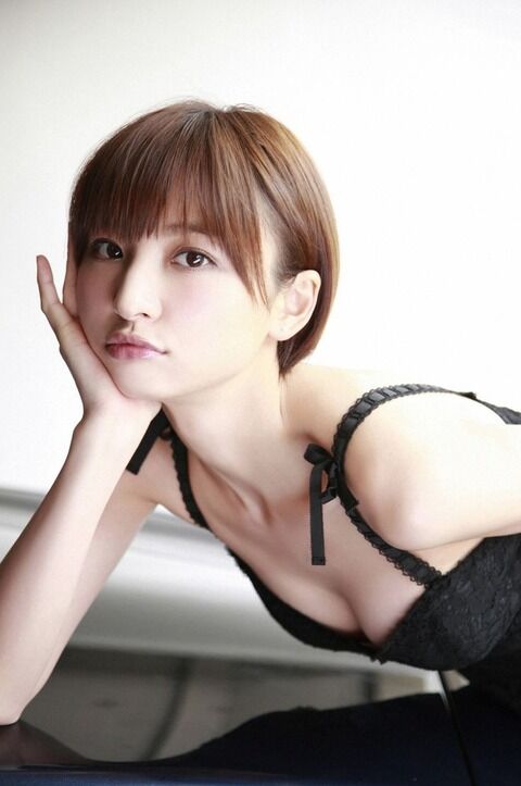 【アホスレ】篠田麻里子ってあまり可愛くないのになんで人気あったの？