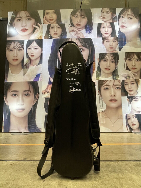 【速報】AKB48 私物サイン会　とんでもない物にサインしてもらうw w w w w w w w w w w w ww w w