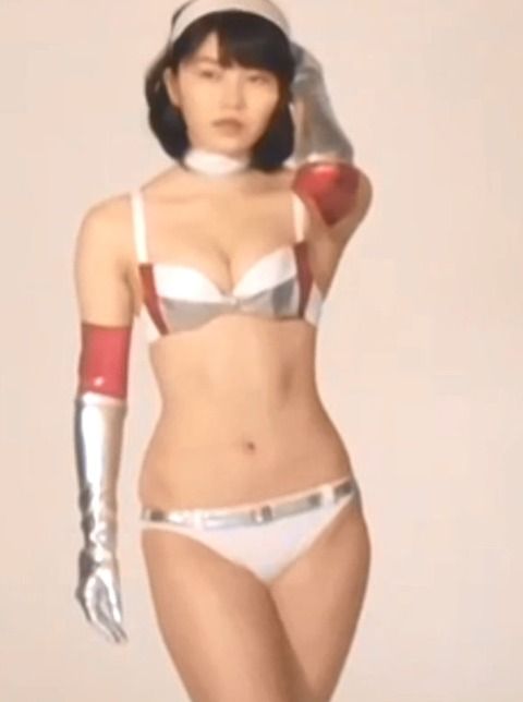 【AKB48】ゆいはんのくびれが凄い!あとおっぱいは右のほうが左より一回り大きいんだね【横山由依】