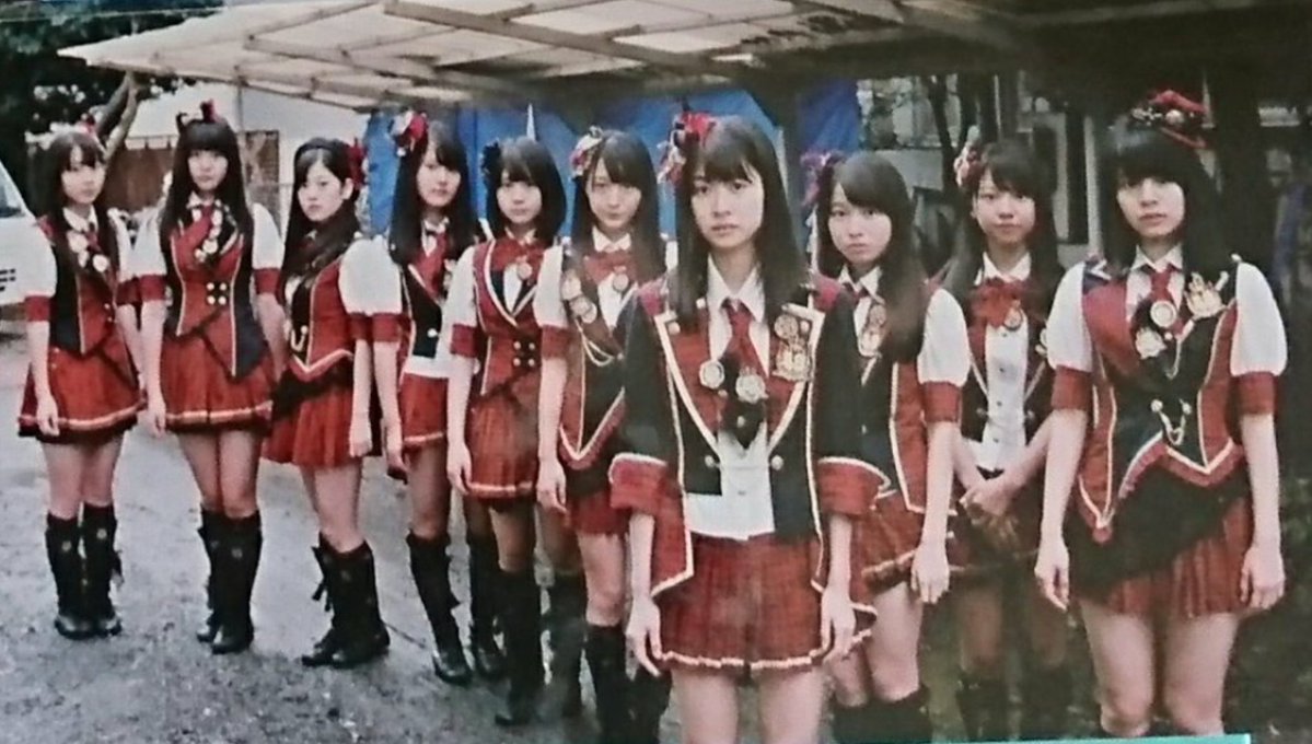 【画像あり】 今日は胸元をガッチリ防御【NMB48】