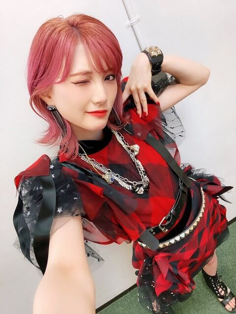 【AKB48】岡田奈々って同期の三銃士より、他の期のゆうなぁもぎおんとの方が仲良いの？
