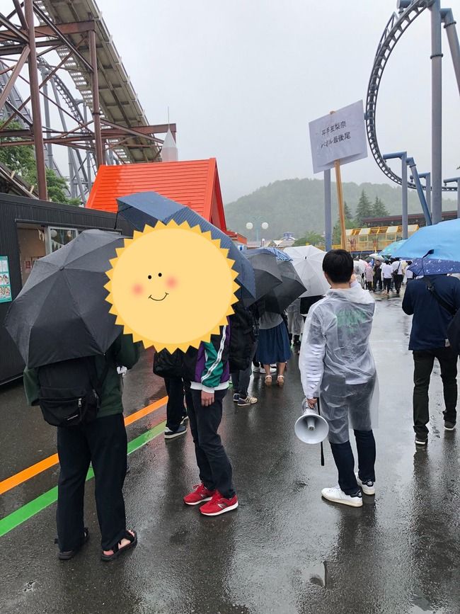 【欅坂富士急ライブ】欅坂46平手友梨奈さん、パネル撮影のためだけの列が最大3時間半待ち、列整理スタッフがつき最後尾札が作られる異常人気…