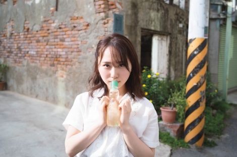 【7/24発売】AKB48・高橋朱里、初写真集発売決定！人生初のランジェリー撮影も【講談社】