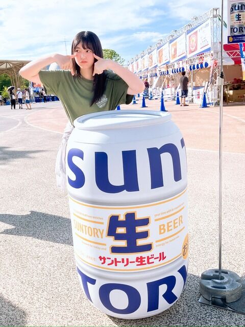【悲報】諸葛ちゃん(15)がお酒を宣伝