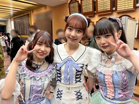 【画像】18期募集決定で佐藤美波ちゃんのおっぱいが巨大化！！！！
