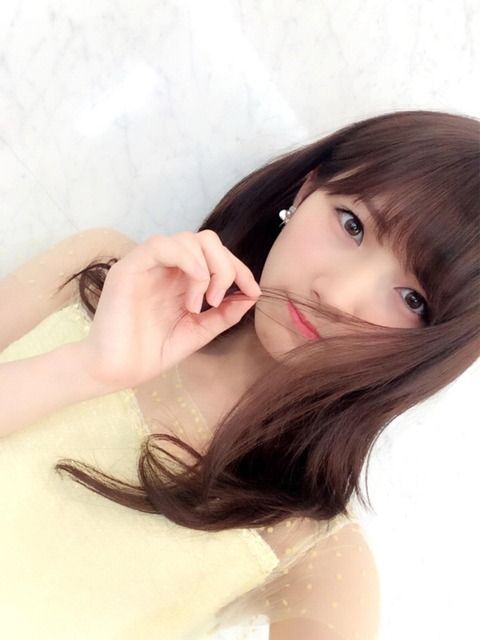 岡田奈々が久々にロングの画像を公開・・・