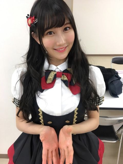 【悲報】ふぅちゃん、ヲタに暴言を吐かれたショックで握手会を離脱【NMB48・矢倉楓子】