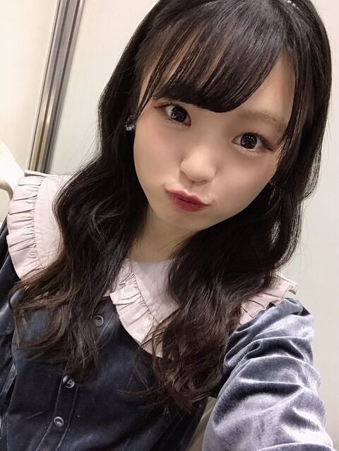 【露出狂】NMB48の21歳児がエロかわいい【新澤菜央】