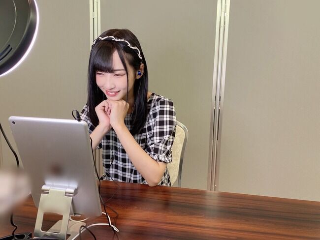 AKB48グループがミーグリの事を「お話会」と言う理由って乃木坂46に負けた気がするからだよね笑