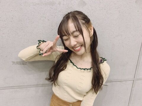 【画像】SKE48のロリ美少女、ぴたぴたのニットでお●ぱいを強調ｗｗｗ