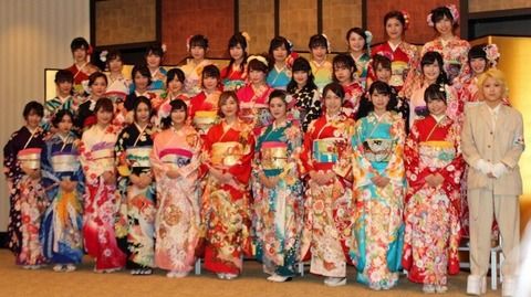 【 速報 】 成人式 集合写真 センターは松井珠理奈wwwww