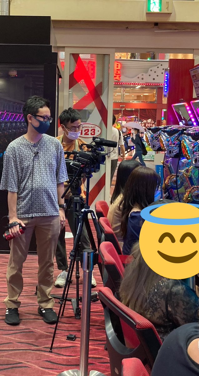 【悲報】NMB48さん、パチンコ番組の撮影で開店前に台を確保し大炎上・・・