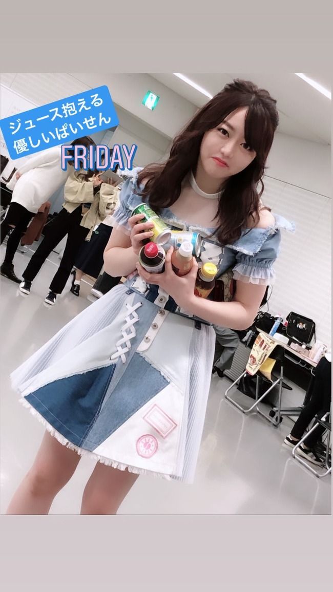 【悲報】AKB48オリメンの峯岸みなみさん、後輩のパシリで飲み物買いに行かされる！！！