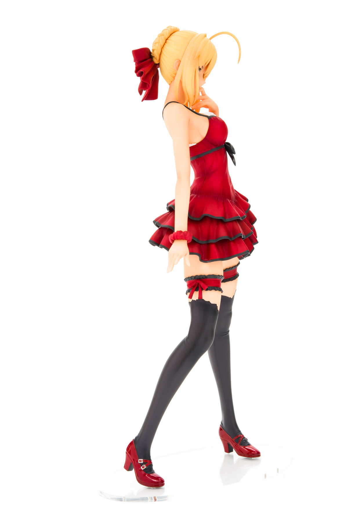 ガレージキット】セイバー 深紅の現代衣装ver.(あらくま様製作 ガレージキット】セイバー 深紅の現代衣装ver.(あらくま様製作