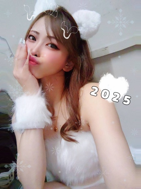 25-01-08-22-37-36-416_deco