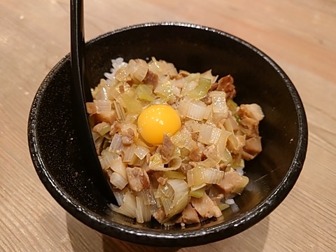 24-03-11-20-08-55-578_photo