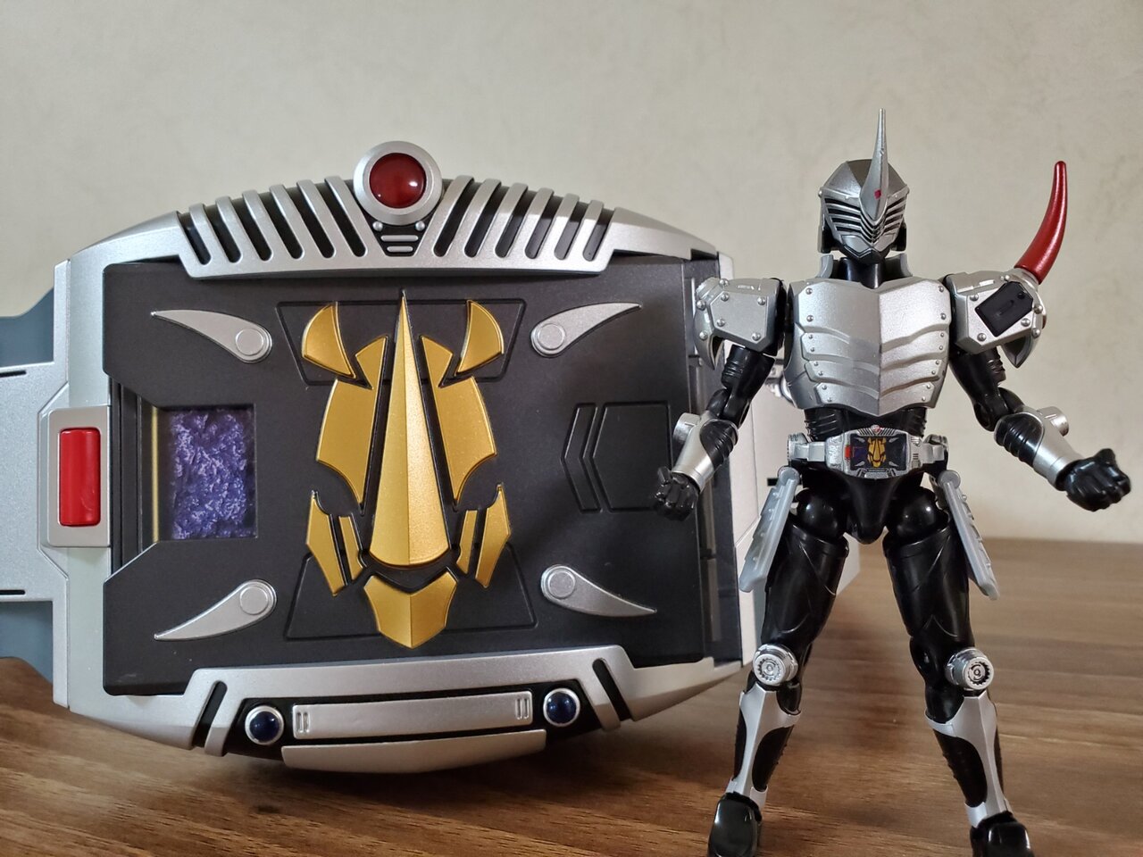 SO-DO CHRONICLE 仮面ライダー龍騎2 仮面ライダーガイ : クロトカゲ星日報