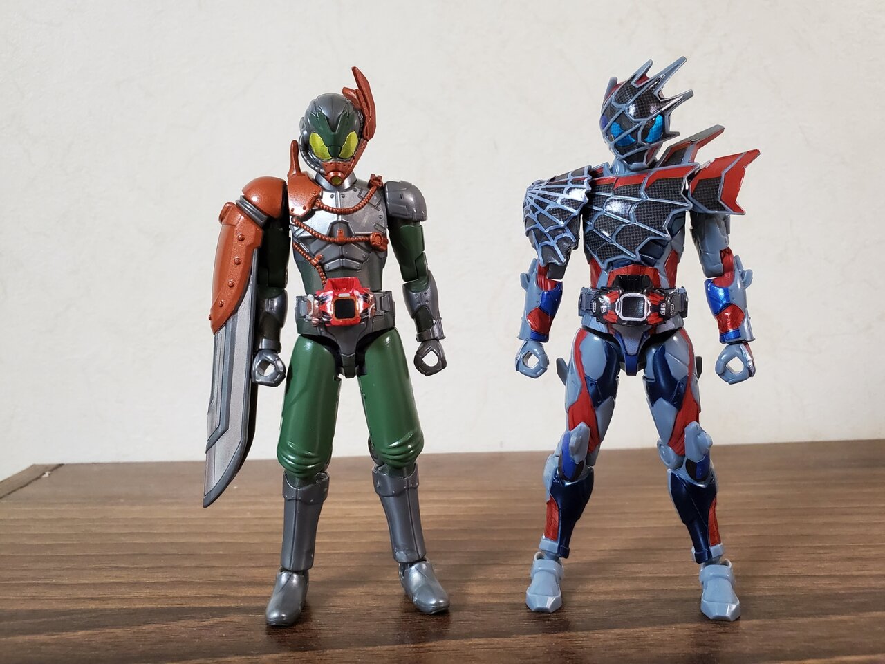 装動 仮面ライダーリバイス by8 仮面ライダーベイル