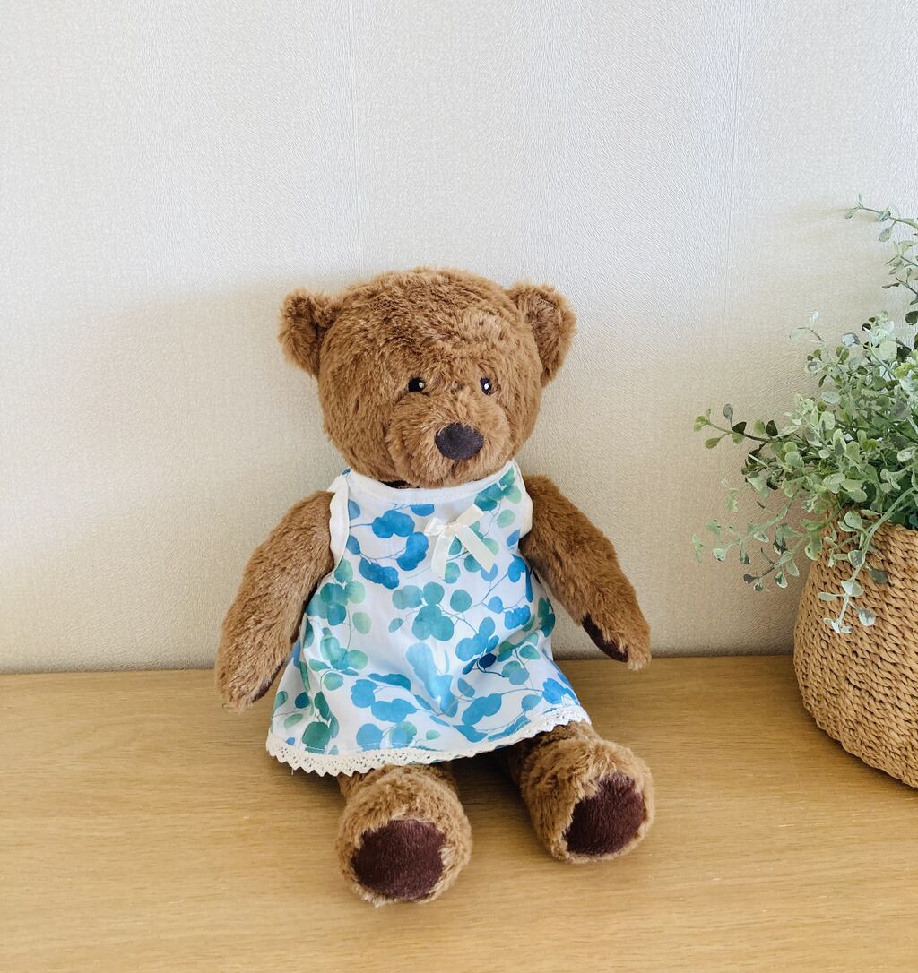 IKEAのクマの着せ替えお洋服 ドレスとタキシード IKEAのブルンビヨーンの